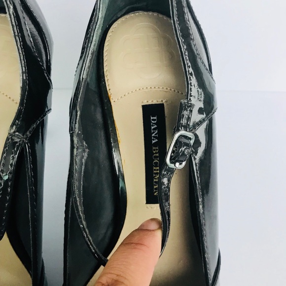 Dana Buchman Gray Silver Pumps Size 8 M - Picture 2 of 8